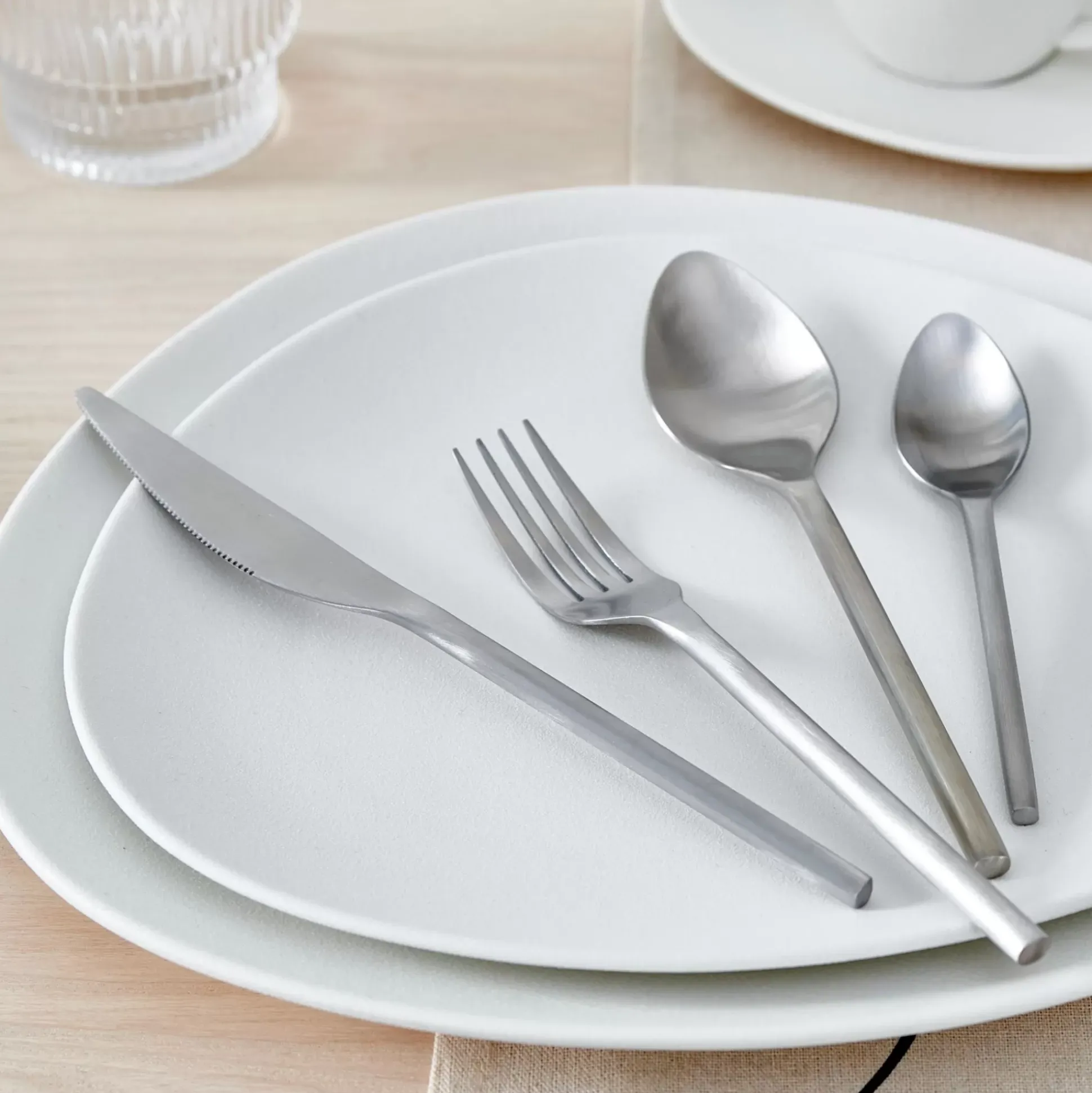 Juegos<CASA Etna Satin Cubierto De 16 Piezas Plateado