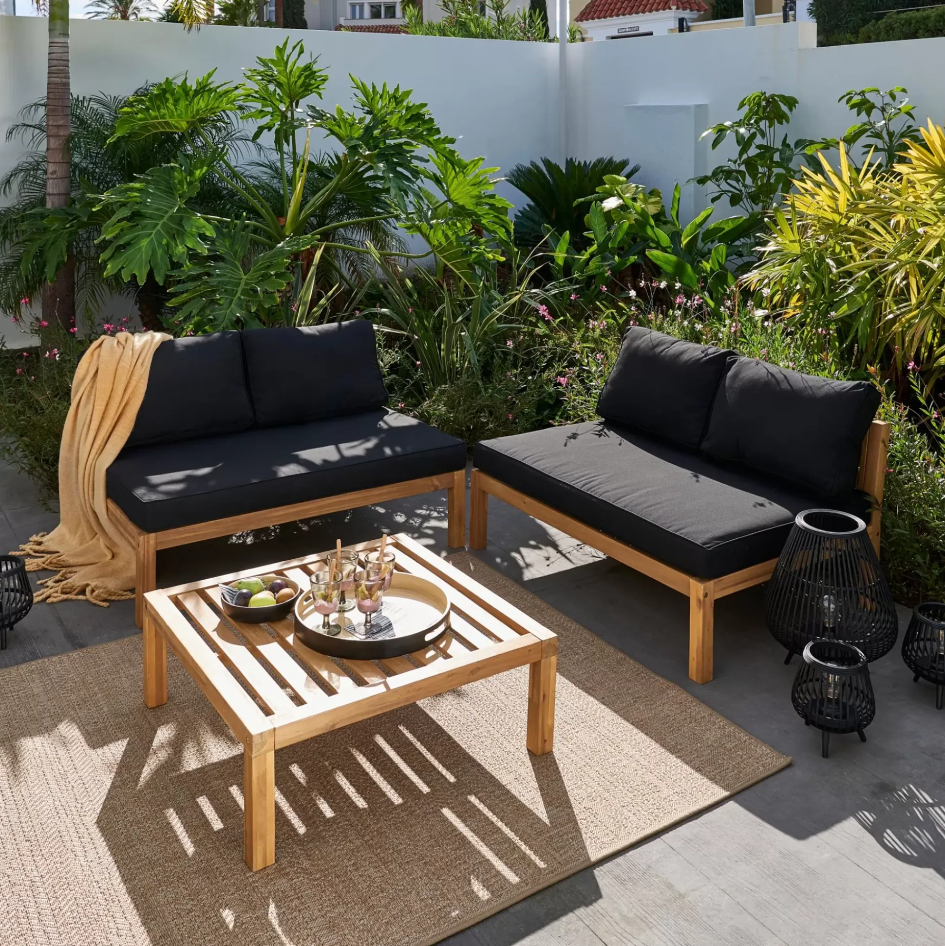 Conjuntos Lounge<CASA Paulette Mesa/Puf Lounge Natural